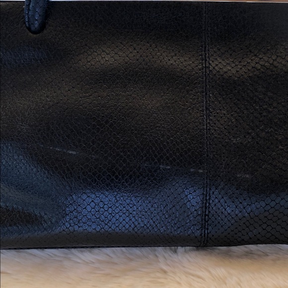 Elegant Black Women's Handbag - Picture 6 of 6
